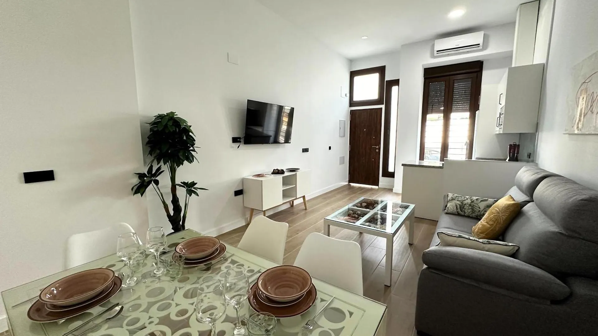 Ds Ziryab Suites 2 코르도바 0*,